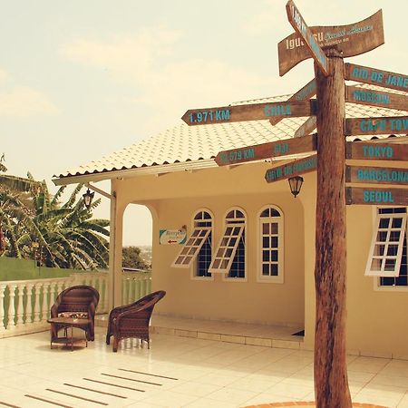 Iguassu Guest House ฟอสดูอีกวาซู ภายนอก รูปภาพ