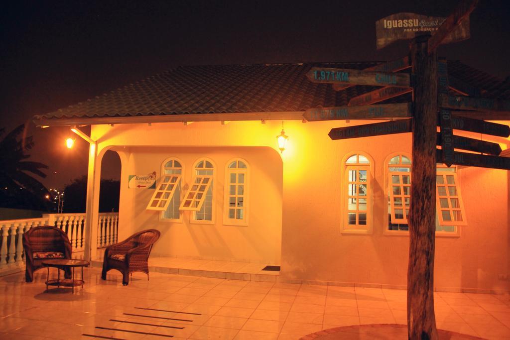 Iguassu Guest House ฟอสดูอีกวาซู ภายนอก รูปภาพ